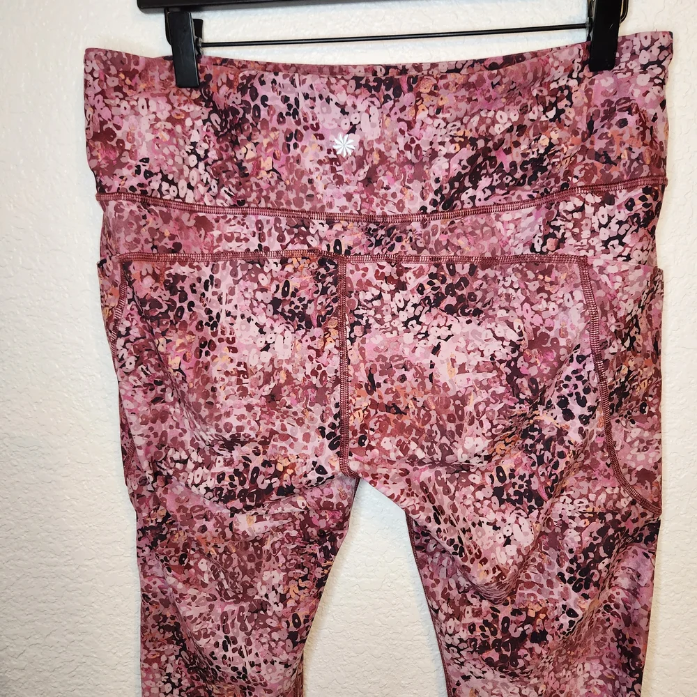 Athleta Women's Ultimate Stash II 7/8 Tight XL Dynamic Leopard Mauve legging